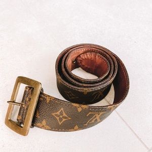AUTHENTIC Louis Vuitton Vintage belt size30
